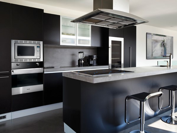 cozinha integrada preta e cinza