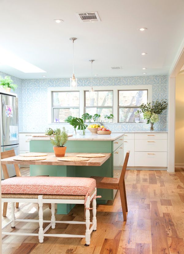 cozinha integrada com piso de madeira