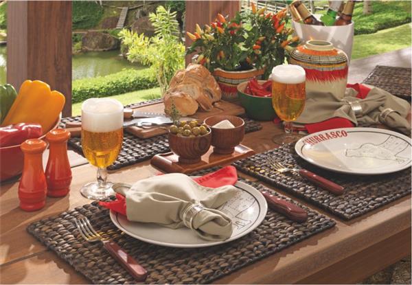 mesa posta para churrasco