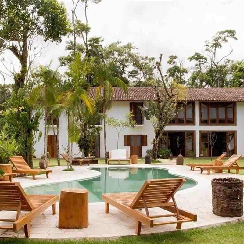 casa de campo com piscina