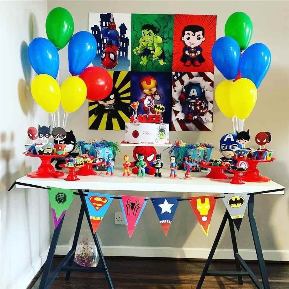 mesa de bolo de aniversário simples super herois