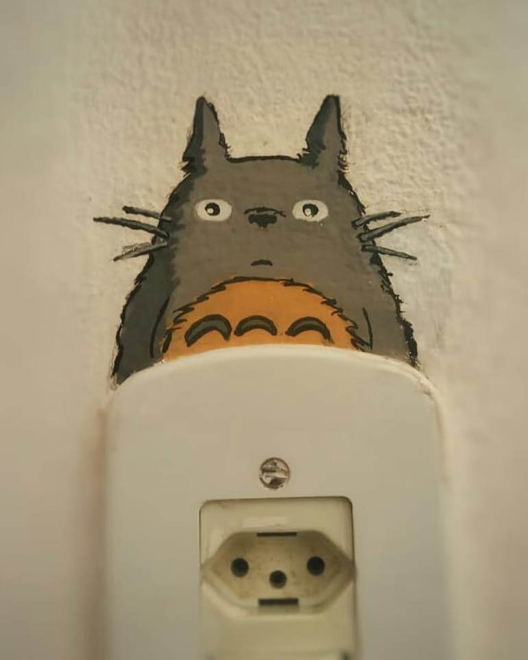 Parede decorada de Totoro
